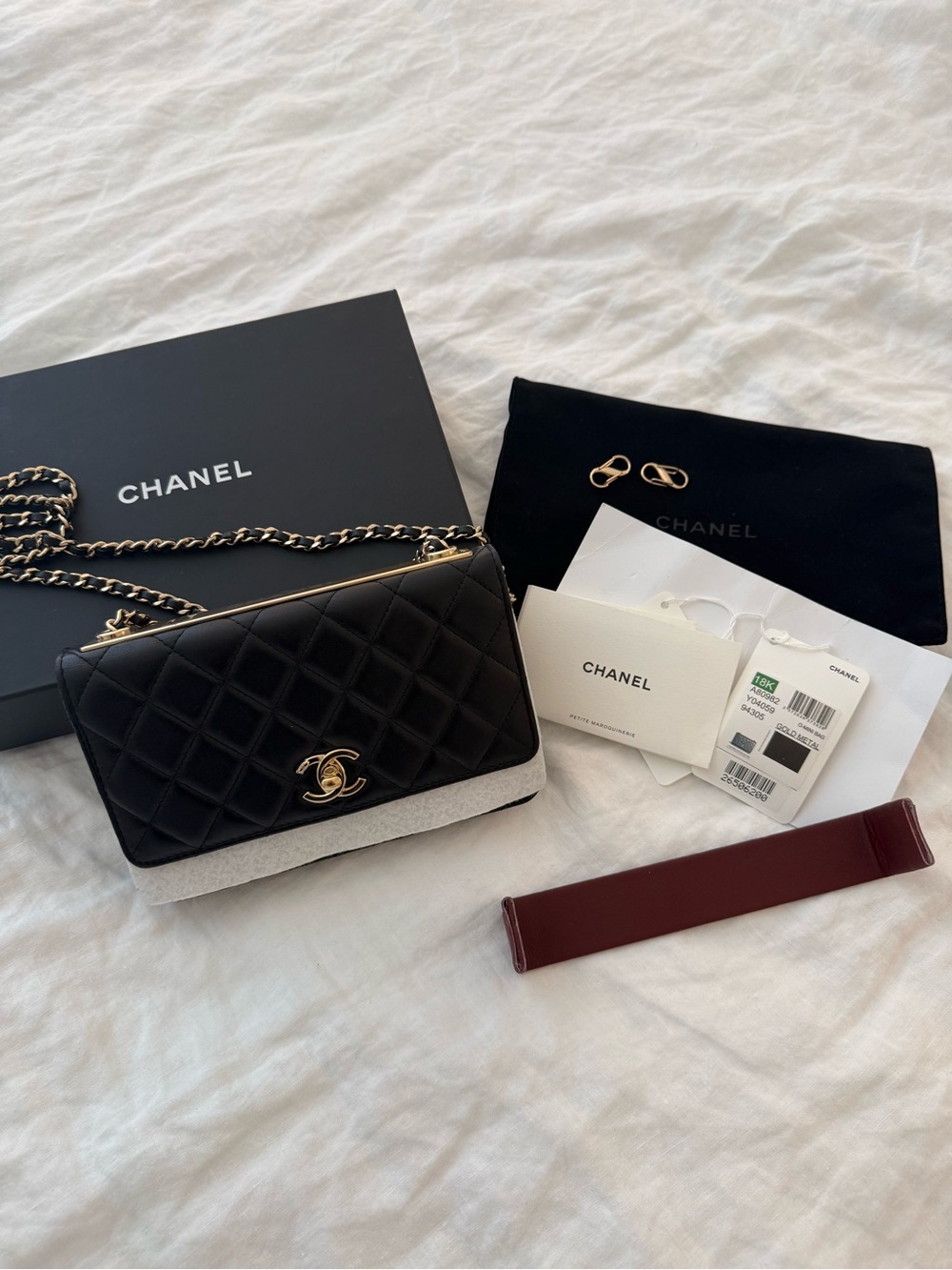 Chanel Lambskin Quilted Trendy CC Wallet On Chain WOC Black - Picture 6 of 16